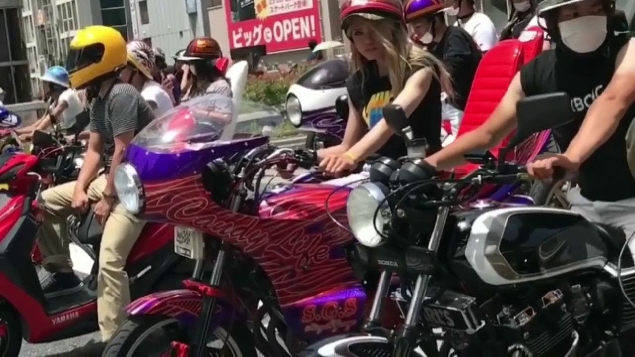 【爆音and快走】ものすごい数のカスタムバイク集団に遭遇&驚愕♡大阪御堂筋メイン道路