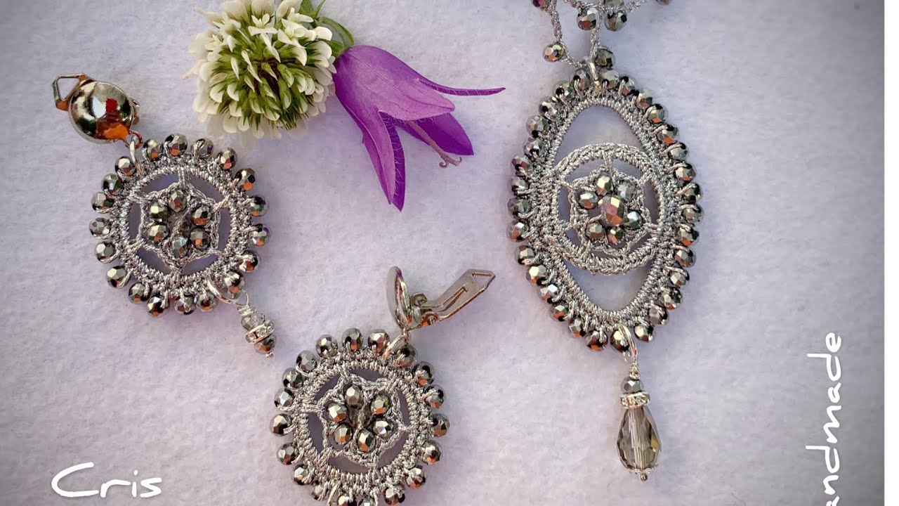 MEDAGLIONE OVALE CON FIORE PER COLLIER