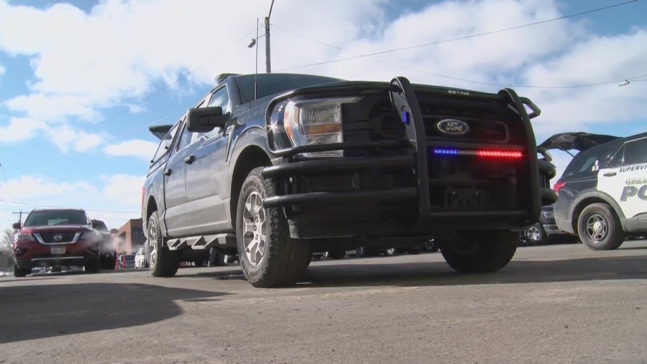 Green Bay Police Department sporting new look, saving thousands of dollars annually