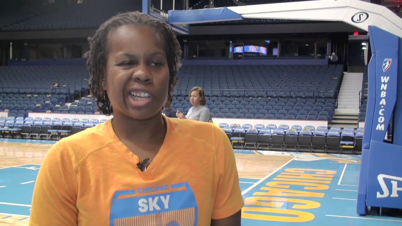 Shay Murphy and Epiphanny Prince lead Chicago's 