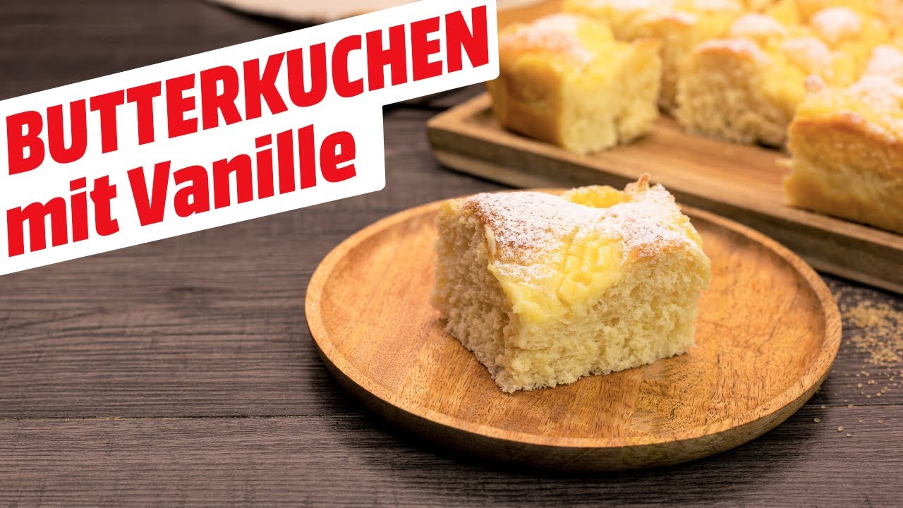 Klassischer Butterkuchen vom Blech mit Vanillecreme