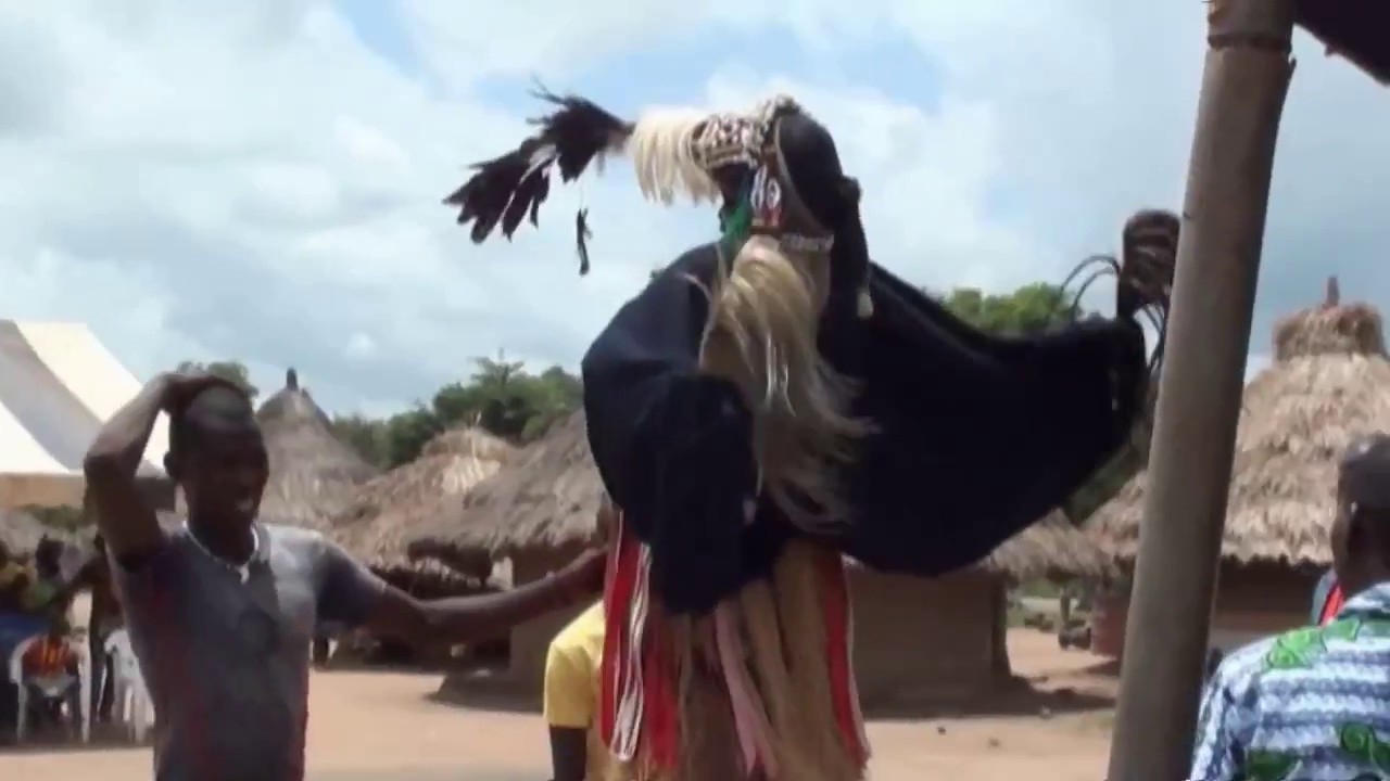 masque echassier de Yo