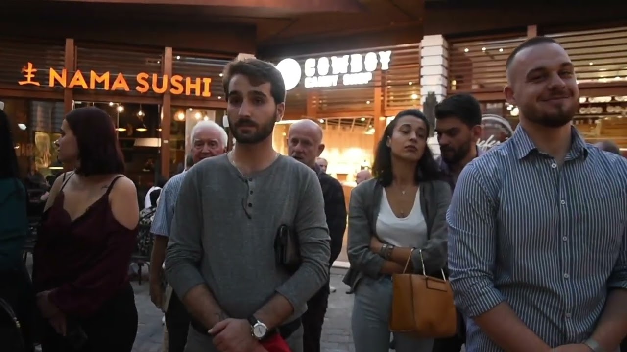 Adnand Deda ekspozite pikture tek Kalaja e Tiranes date 17/09/2021