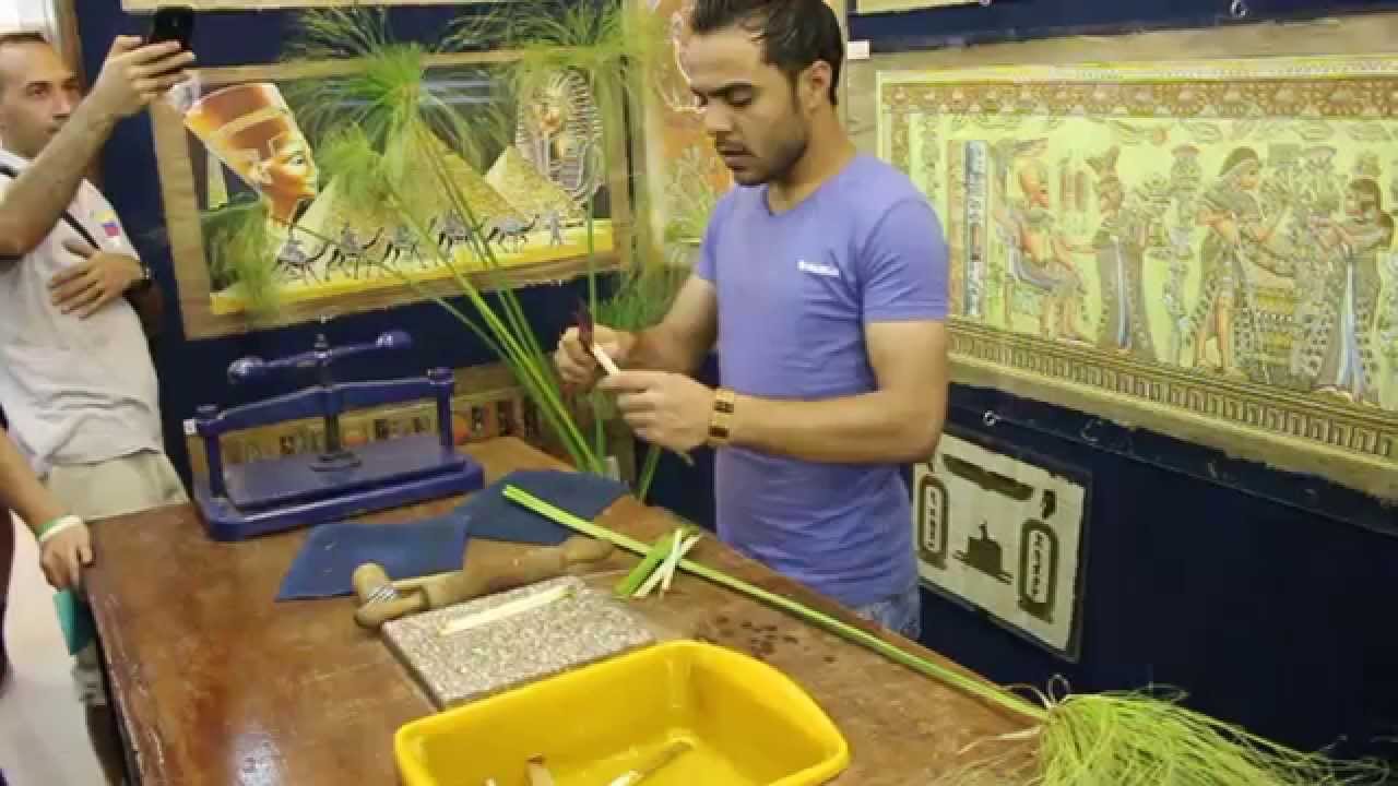 Así se hace el papiro.