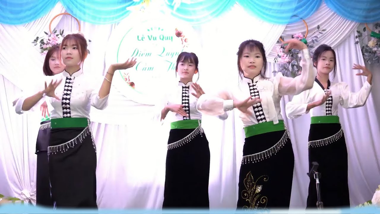 Let's talk talk About a man remix Do đội văn nghệ gia đình _ mừng lễ vu quy Diễm Quỳnh _ Cầm Thế