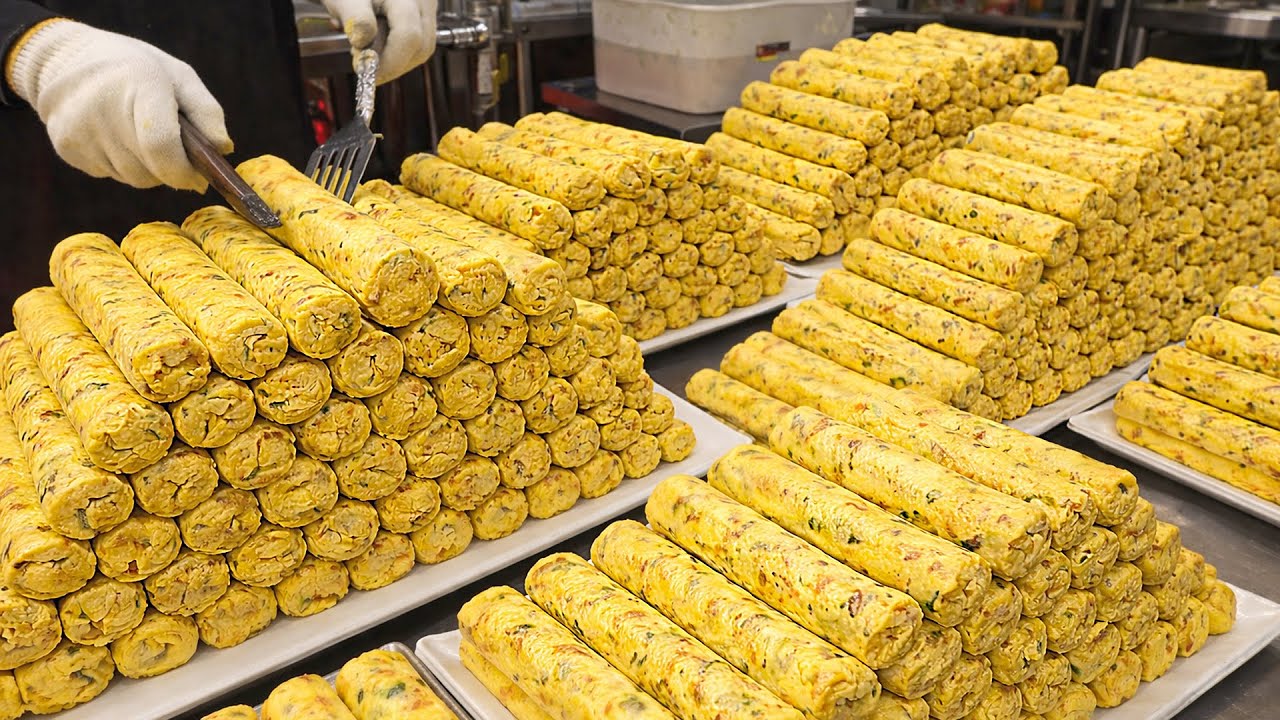 대단합니다! 30분만에 김밥 500줄 나가는?! 역대급 미친 퀄리티 통 계란말이 몽둥이 김밥/ Korean Egg Omelette Kimbap - Korean Street Food