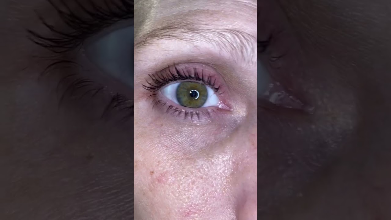Makeup Lovers Comparing Mascara #makeupaddict #makeupshorts #makeuplife #mascara #review #shorts
