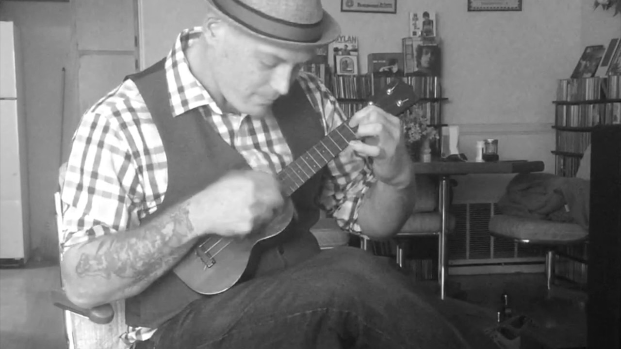 Twelfth Street Rag on Roy Smeck's Uke!!!!! - Early 20s Martin Style 1