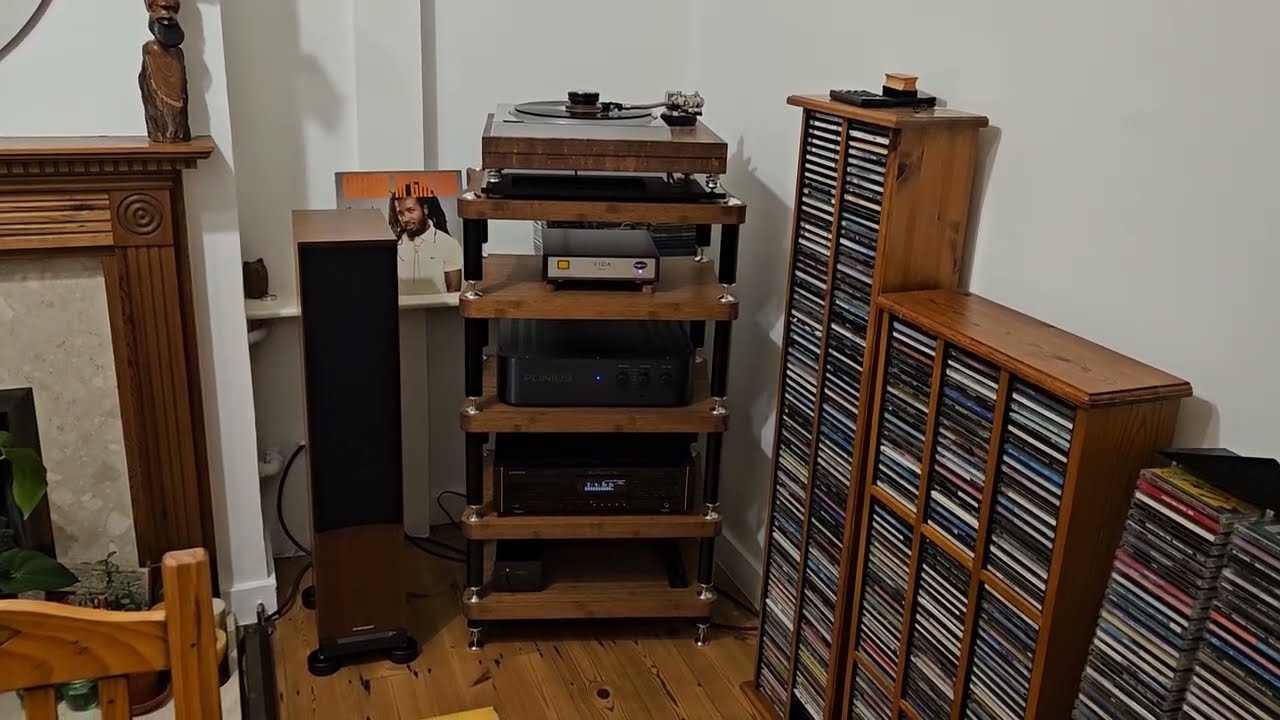 Music and System Joy Plays FREDDIE McGREGOR Beautiful Music