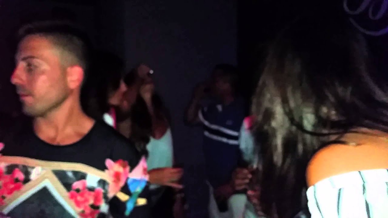 Alvaro Flores xupitos