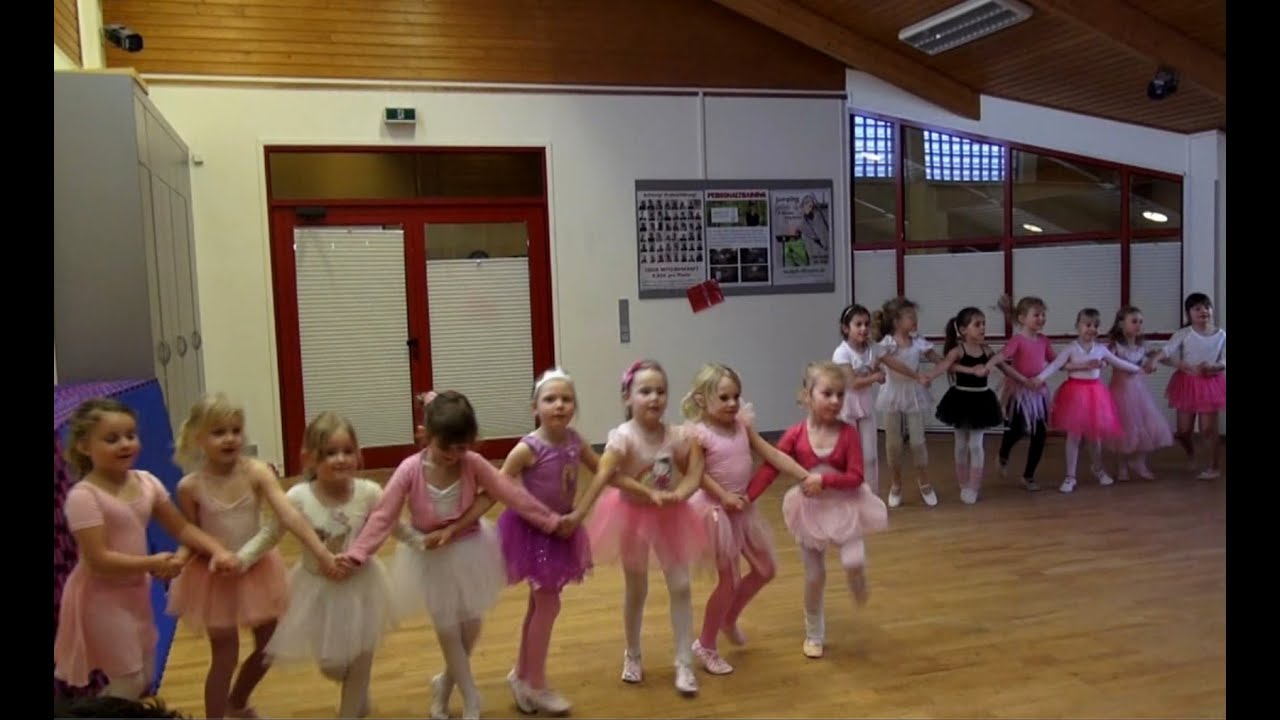 KINDERBALLETT SCHWANENSEE