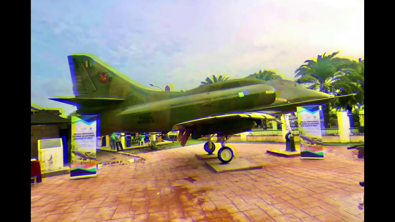 Proses Restorasi Pesawat Skyhawk dan Aloutte di Muzium Perang (Bank Kerapu)