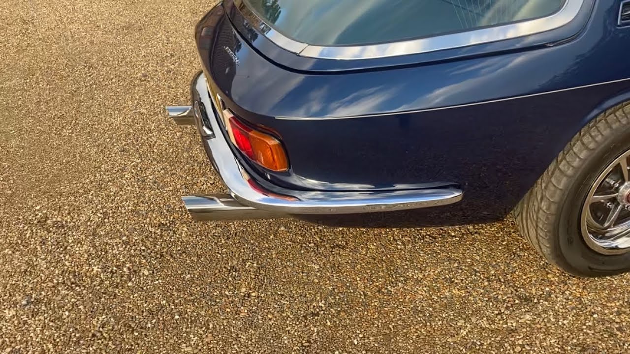 The Awesome Sound of a Friends Jensen Interceptor Mk 2.