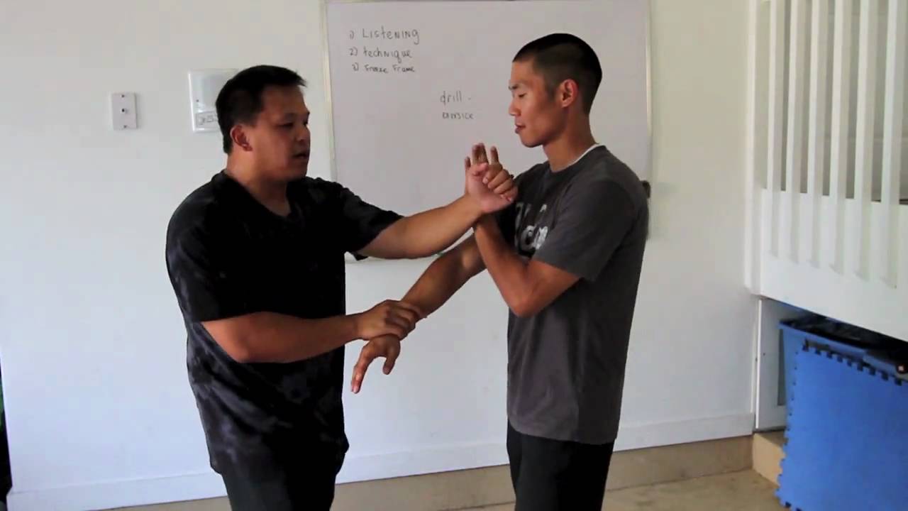 Wing Chun : Domination - How to properly chain punch