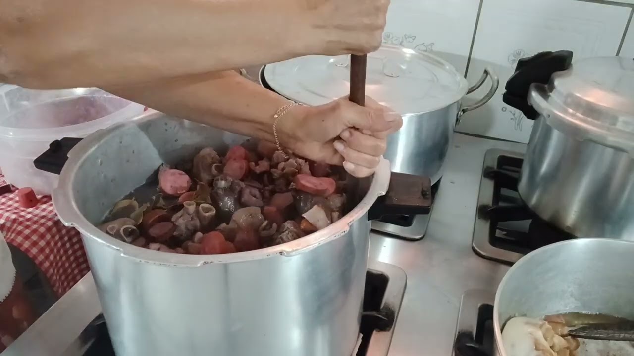 Sábado dia de feijoada 