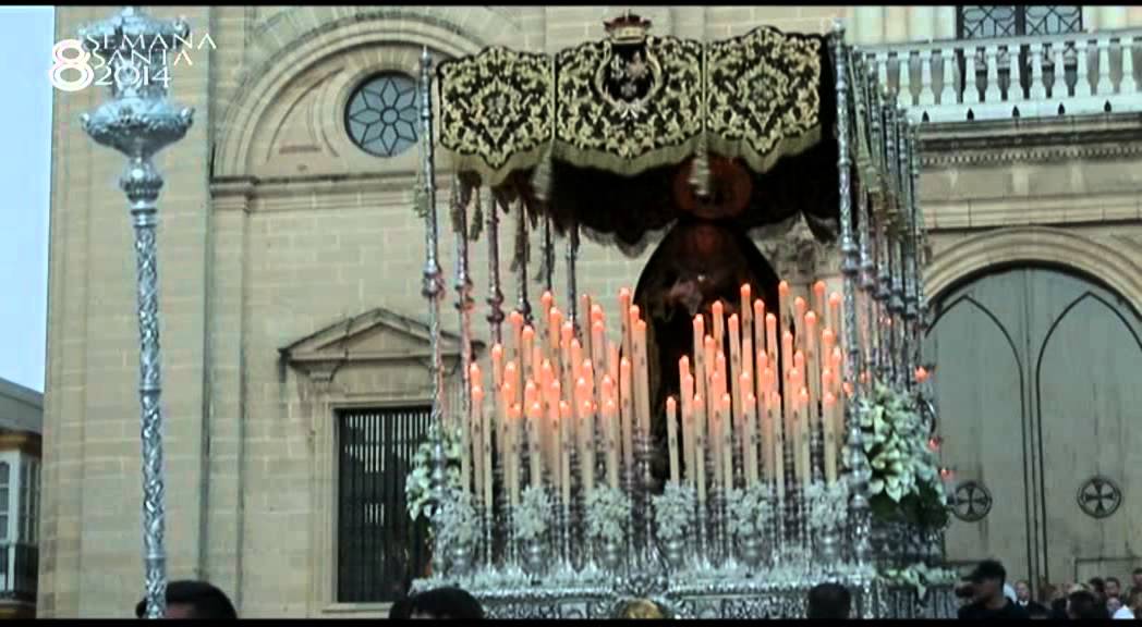 Salida de Dolores de Servitas. Miércoles Santo Chiclana 2014