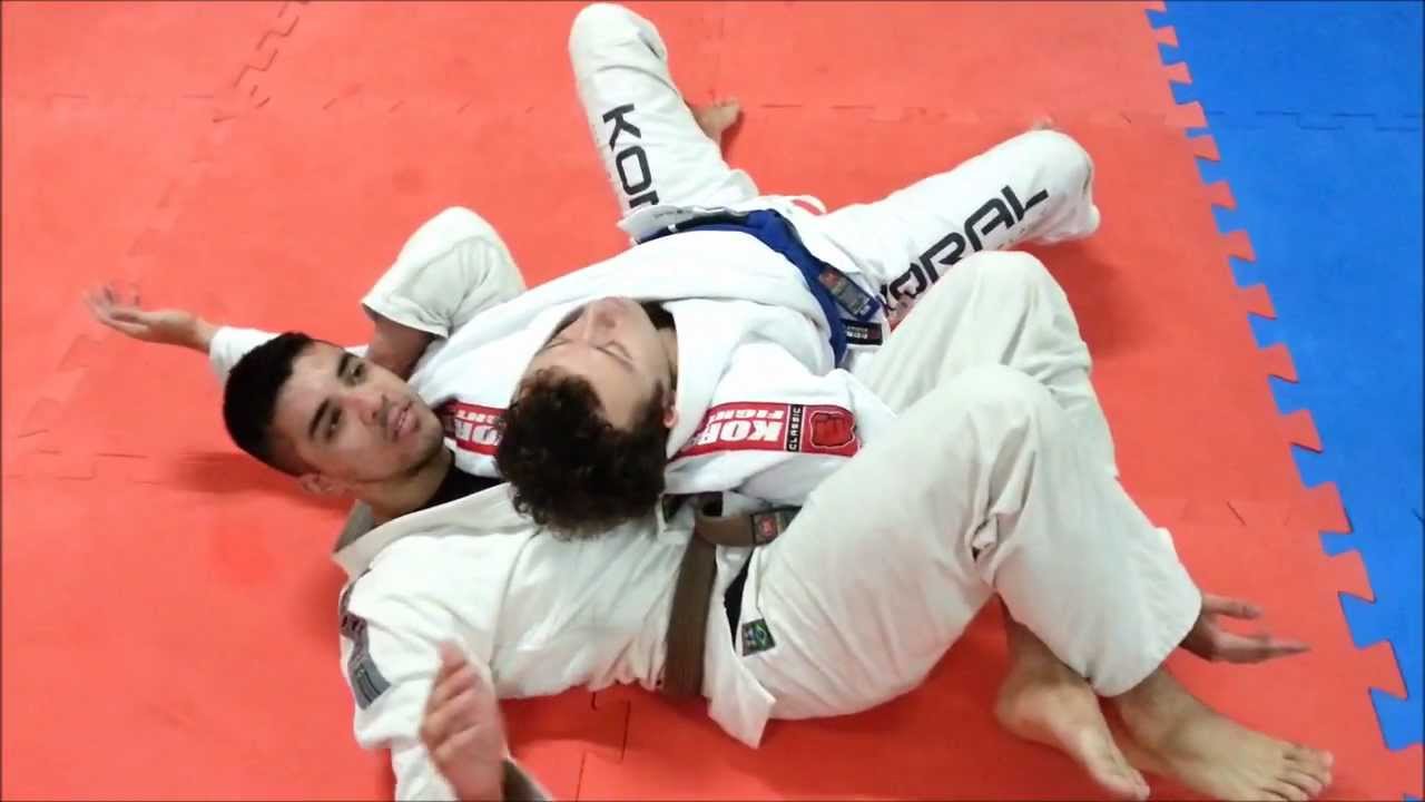 Jiu Jitsu - 557/QG - Defesa do Arm-Lock com Finalização no Crucifixo por André Machado