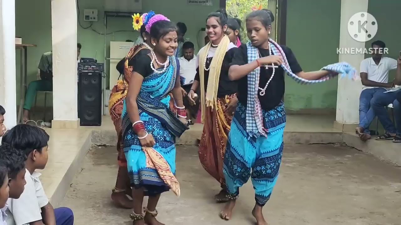 Beautiful folk dance performance by school students #dance #odisha @RPRStudio19 #RPRStudio19