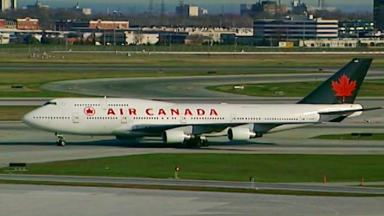 Planespotting at YYZ Toronto Pearson Airport - UNIQUE ARCHIVE FOOTAGE of Landings, Takeoffs