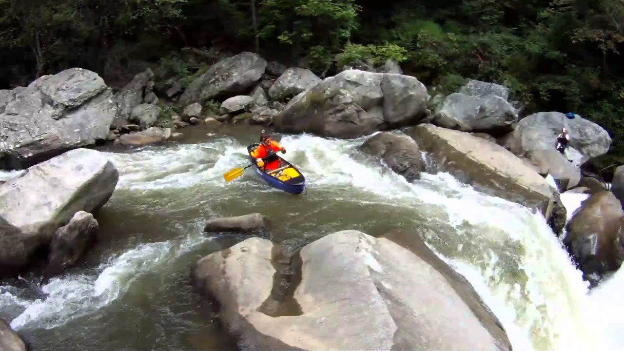 Whitewater canoeing in Mohawk Viper 11