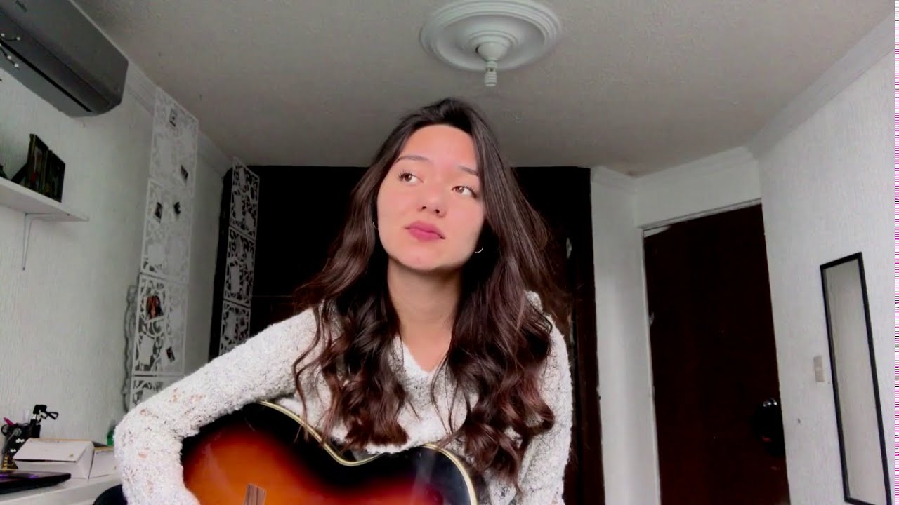 LIVING -Más que suficiente mini cover