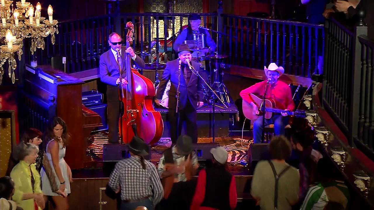 Johnson Stompers - Pick a Bale of Cotton - Leadbelly