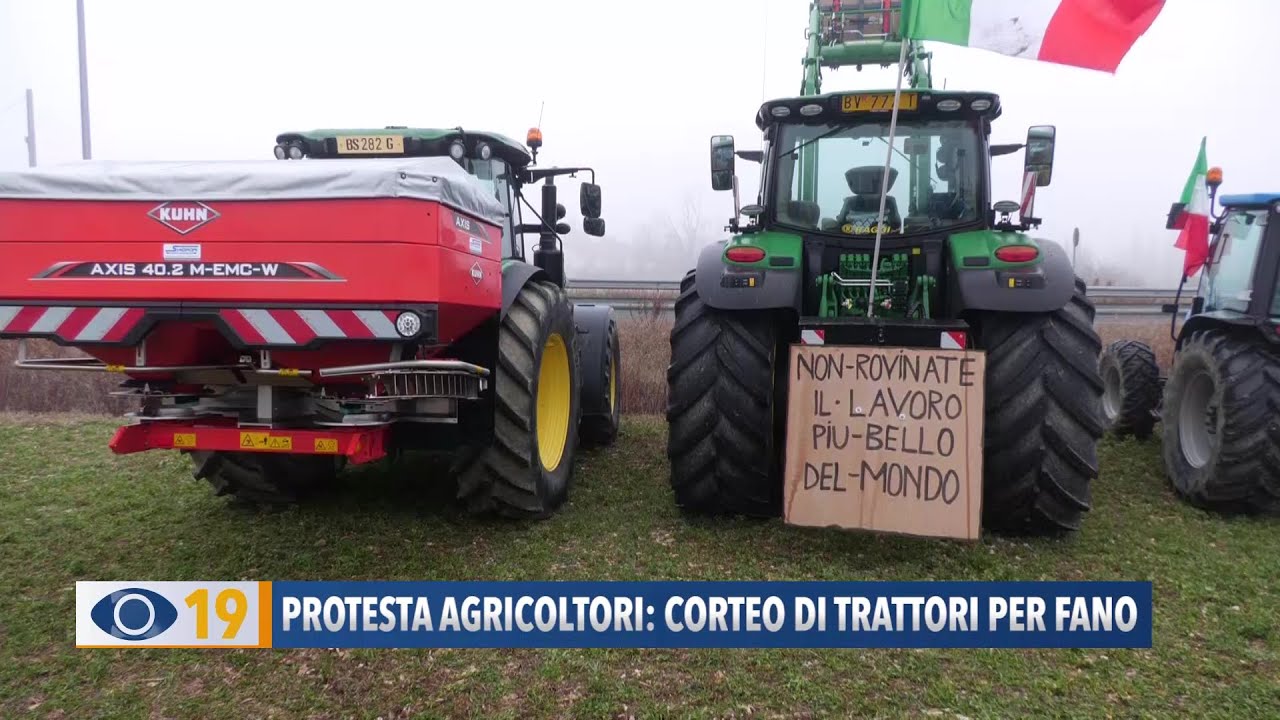 Protesta agricoltori: corteo di trattori per la città di Fano