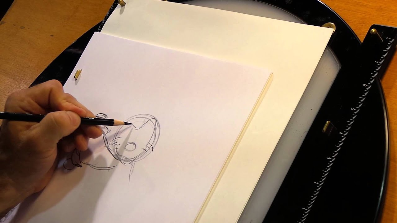Disney Animator Draws Mickey and Minnie Mouse