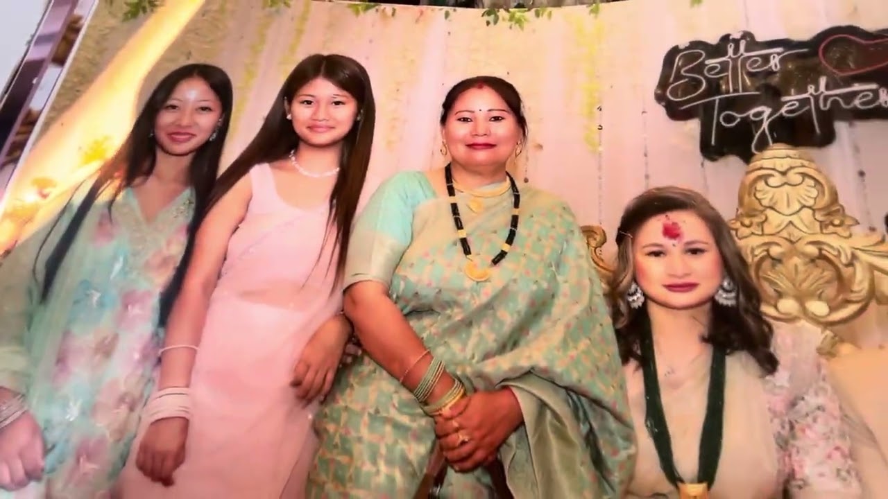 Aaj humlog ne dekha shaadi ka album🥰😍 || @Vinita gurung
