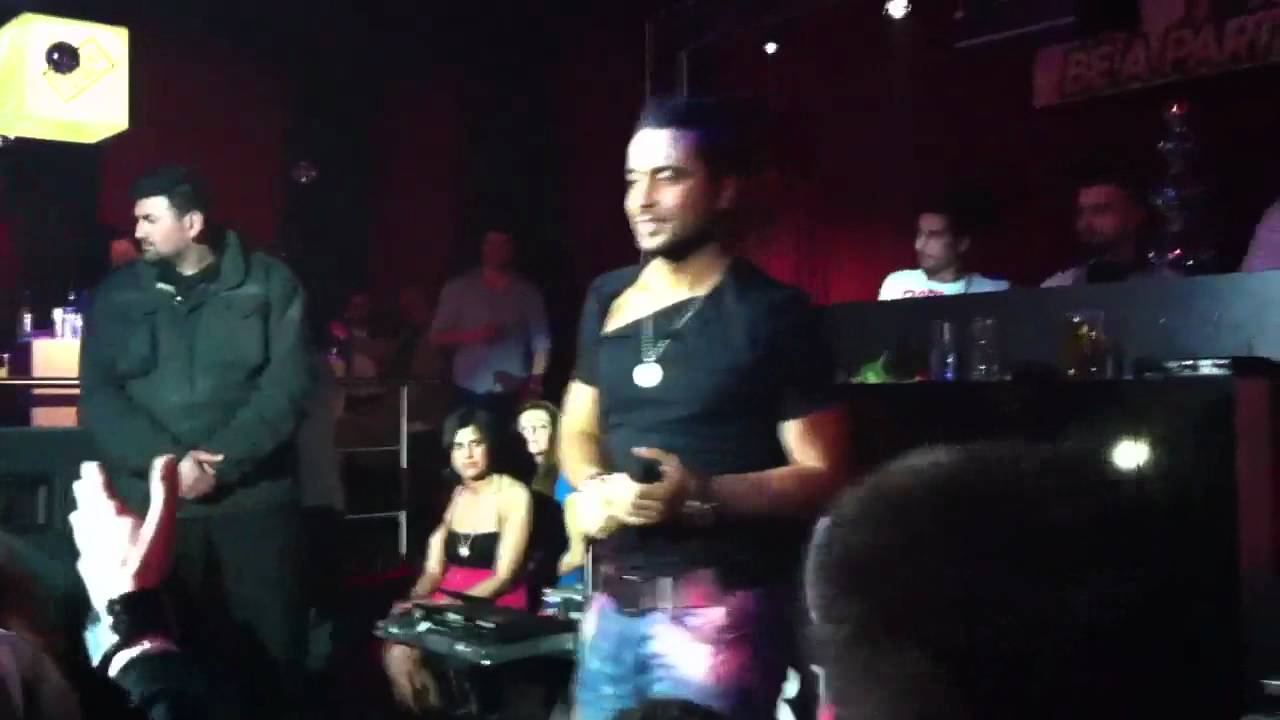 Ozan Bu adam benim Babam Club Arena Bochum 5.5.2012