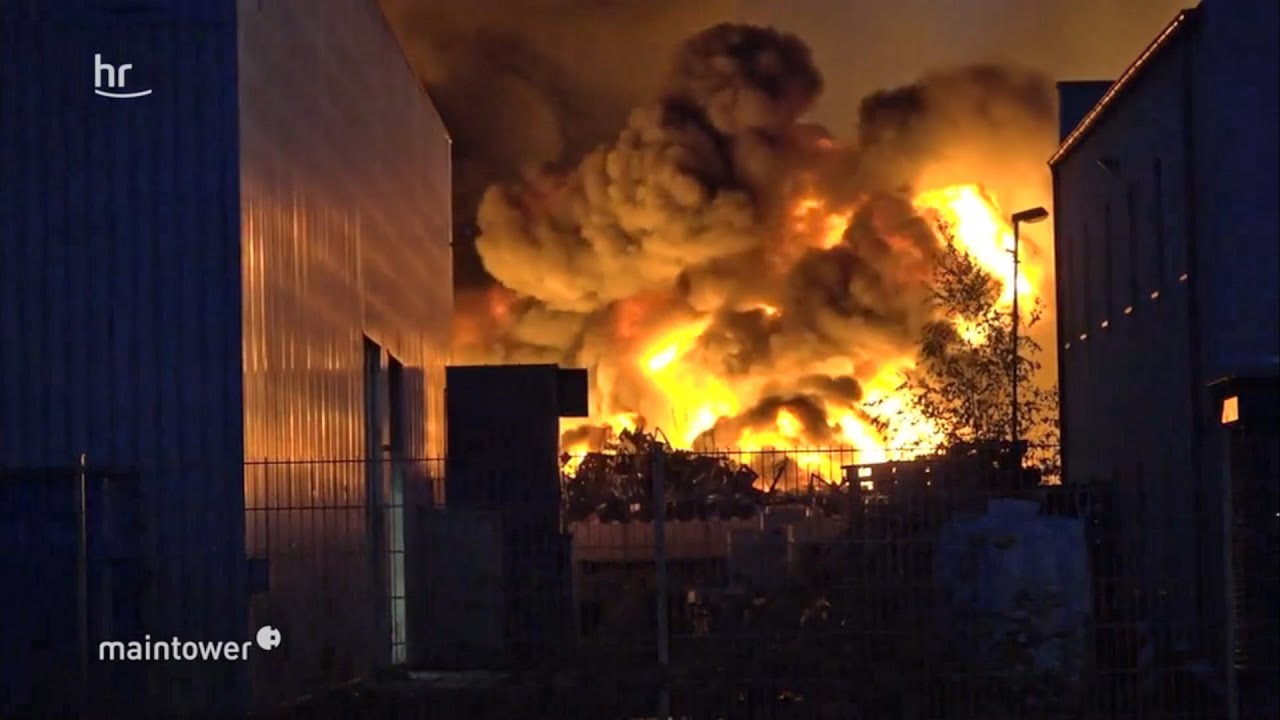 650 Feuerwehrleute im Kampf gegen die Flammen | maintower