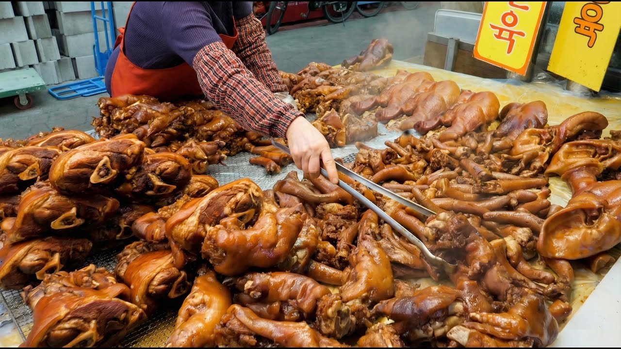 무조건 돼지꼬리가 서비스?! 시장 족발 맛집부터 국밥 시키면 산더미 고기가 서비스? 미친 서비스로 소문난 식당까지/ Top Korean Street Foods Compilation