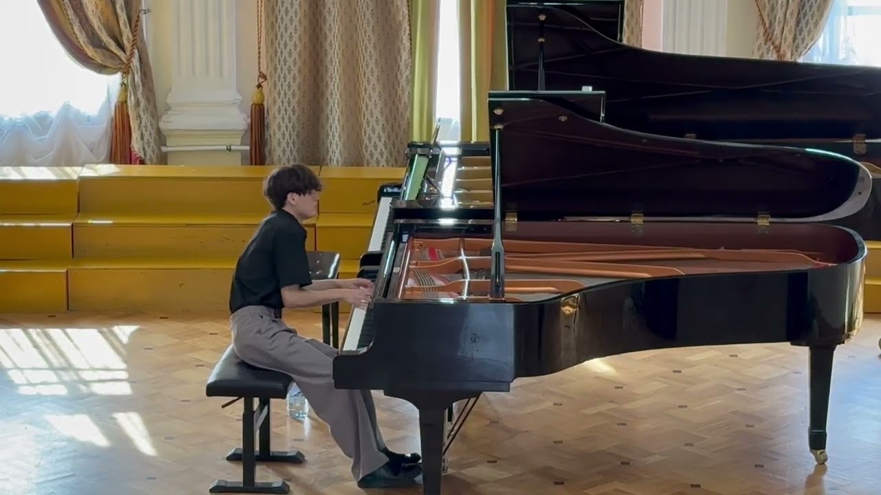 Beethoven Sonata No 21 “Waldstein”/ Akiyakov Rustem