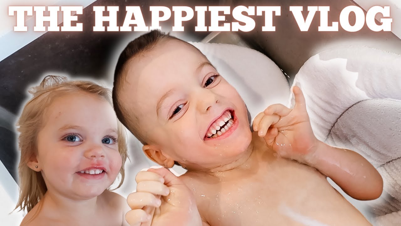 TODDLER WITH CEREBRAL PALSY LOVES BATH TIME! | VLOG