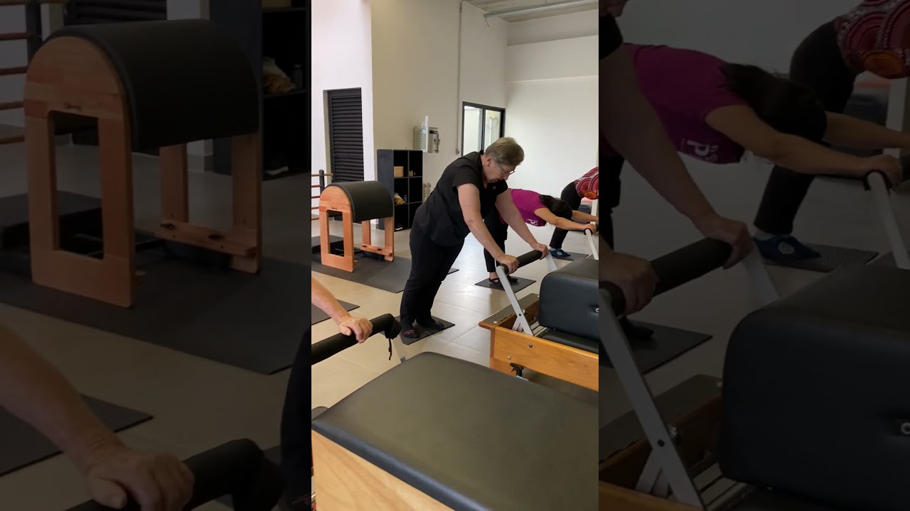 Pilates pode reduzir o risco de les&otilde;es em idosos | Inscreva-se no canal @studiopilatespatriciabueno