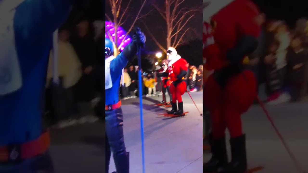 Shanghai Disneyland winter magic cavalcade