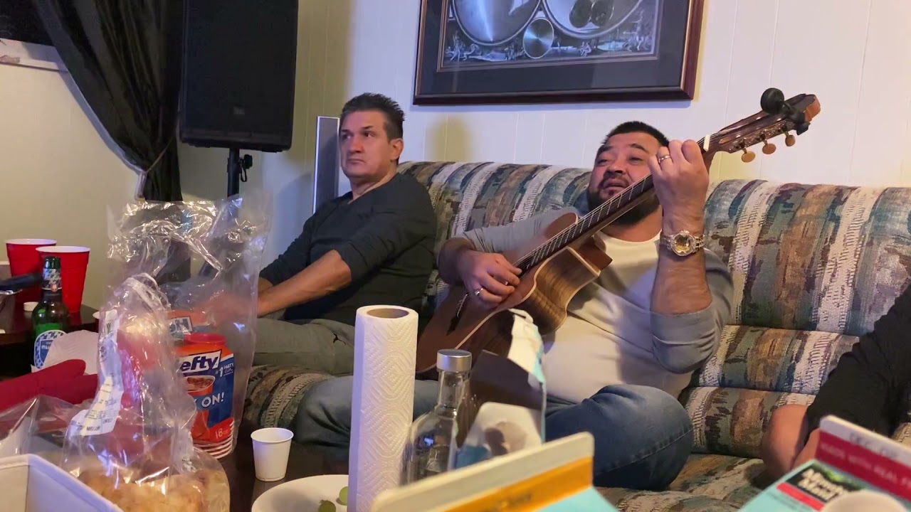 Turkmen Gitara. Meylis Owezow-Dash indi