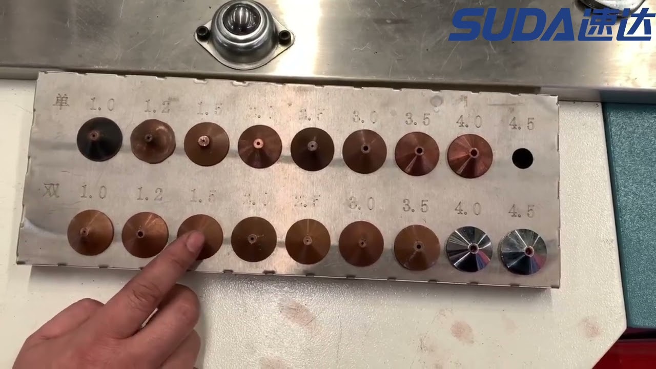 How to choosing the laser cutting head Nozzle on different kinds of material ?