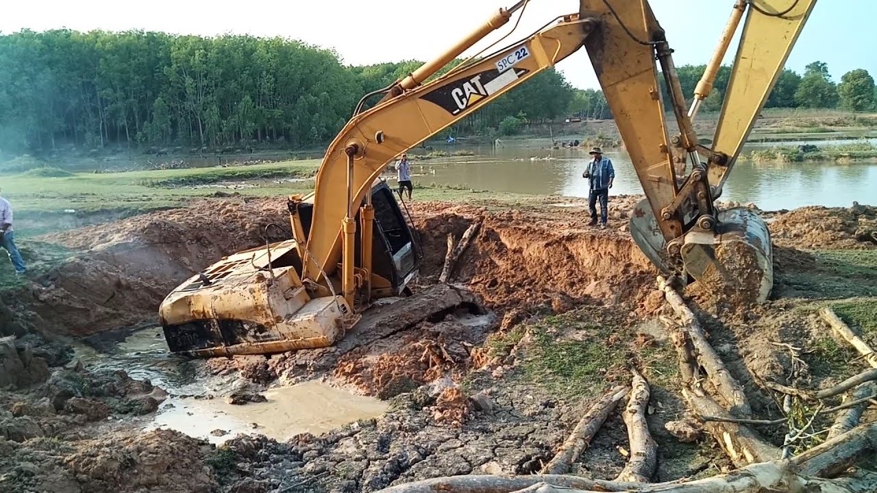ลุยกันต่อเลยกู้CAT320C จมแบบนี้จะเอาขึ้นไหมมาลุ้นกัน