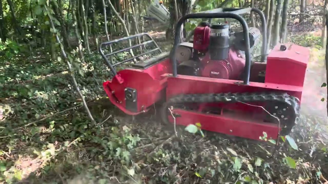 Malčer 80M222P2 15 hp ruši stabla
