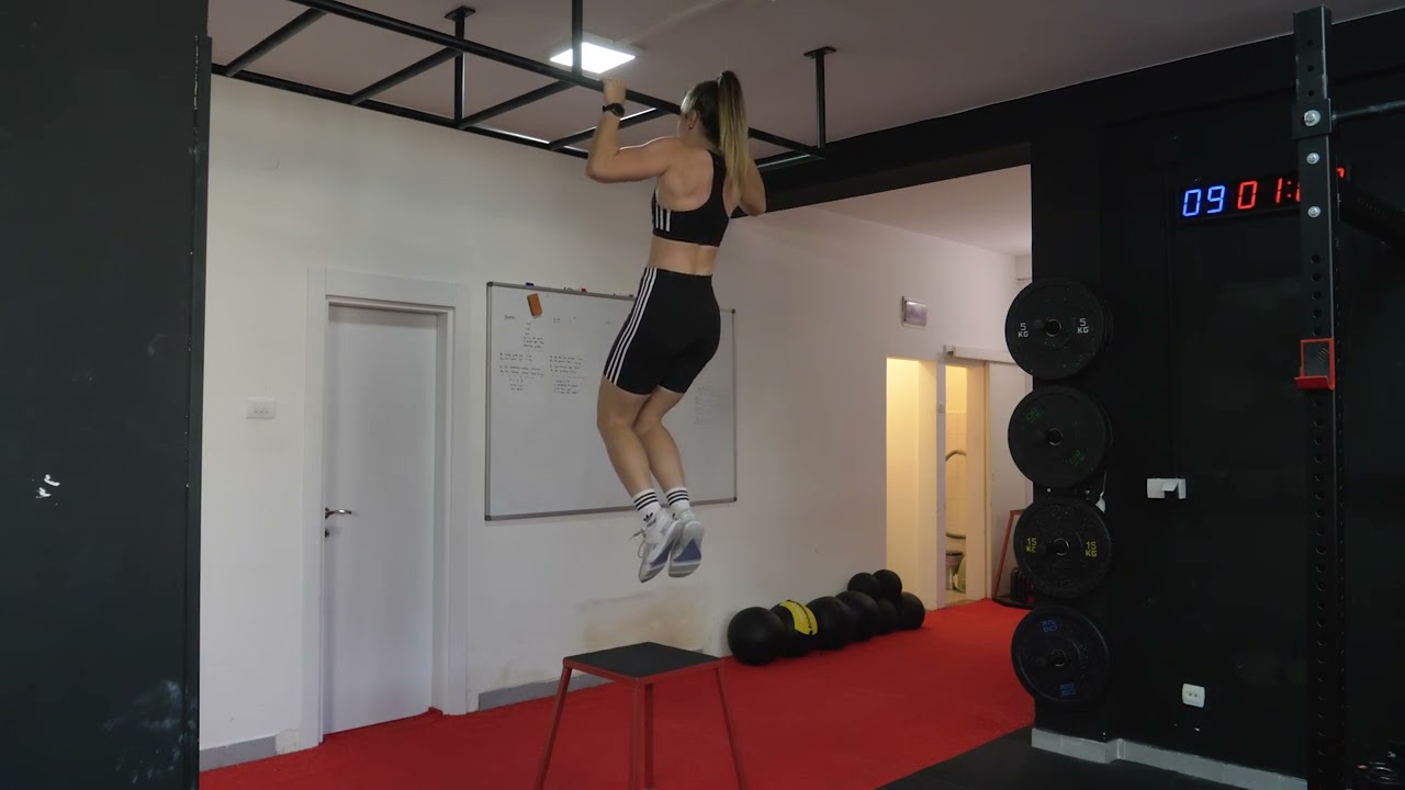 eccentric jumping pull up dale