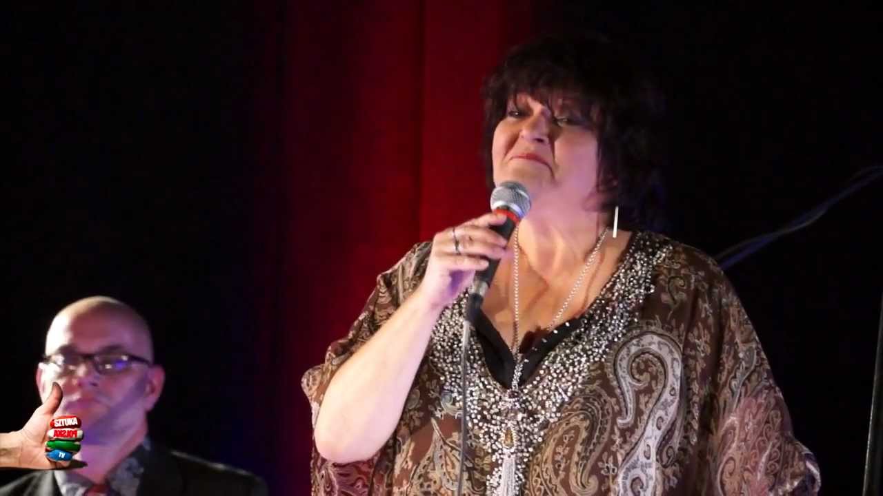 DO WENECJI STĄD DALEJ CO DZIEŃ - Elżbieta Adamiak - Świat Gitarą i Poezją Malowany