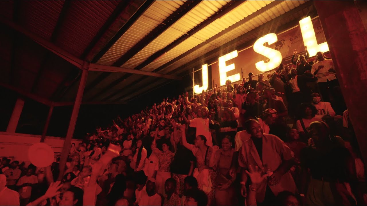 Resumo do Concerto Almas e Não Palmas 2025