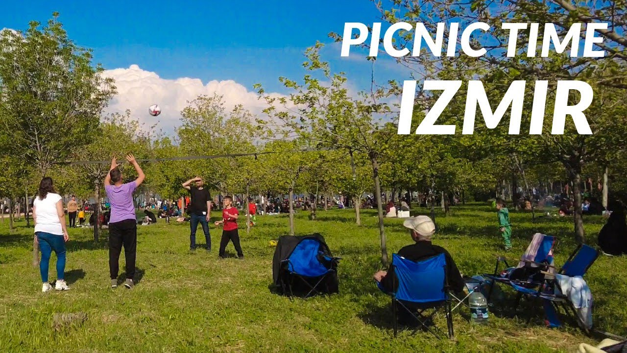 Izmir Turkey 2023 Picnic Time in İnciraltı Urban Forest! Walking Tour 4K