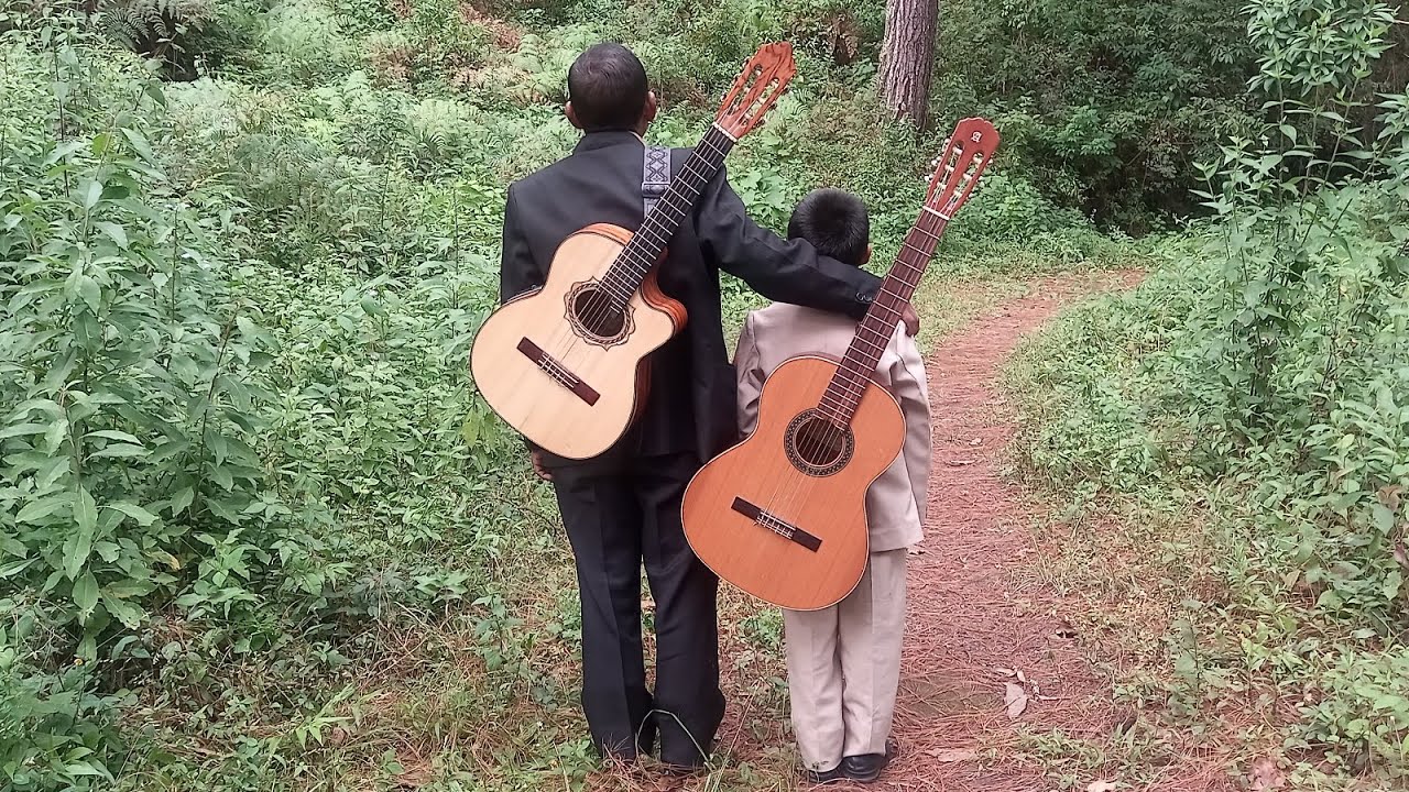 Dios es amor.si estas sucio del pecado y llegas arrepentido no te rechaza. Duo los Azimos