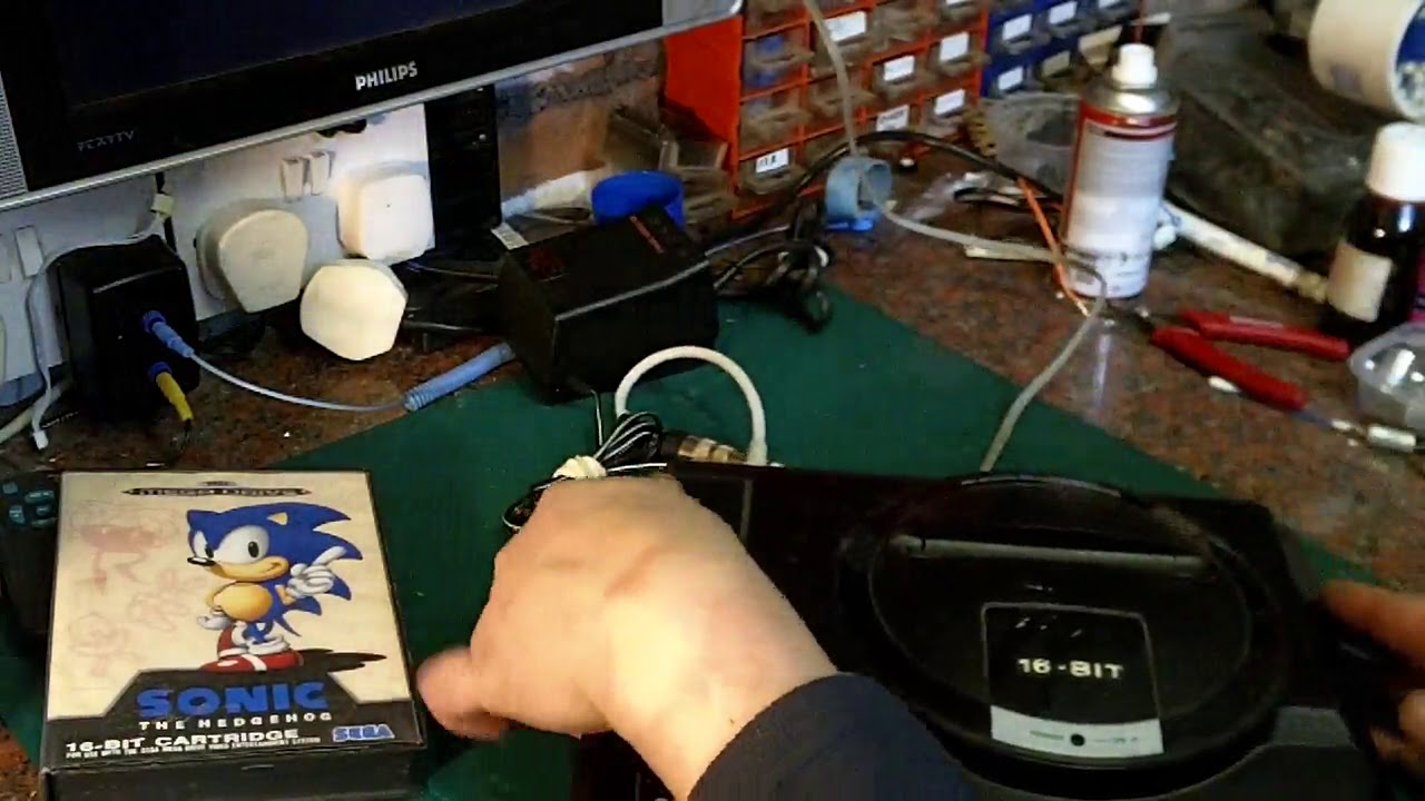 Sega Megadrive (Genesis) MK1 repair Pt1