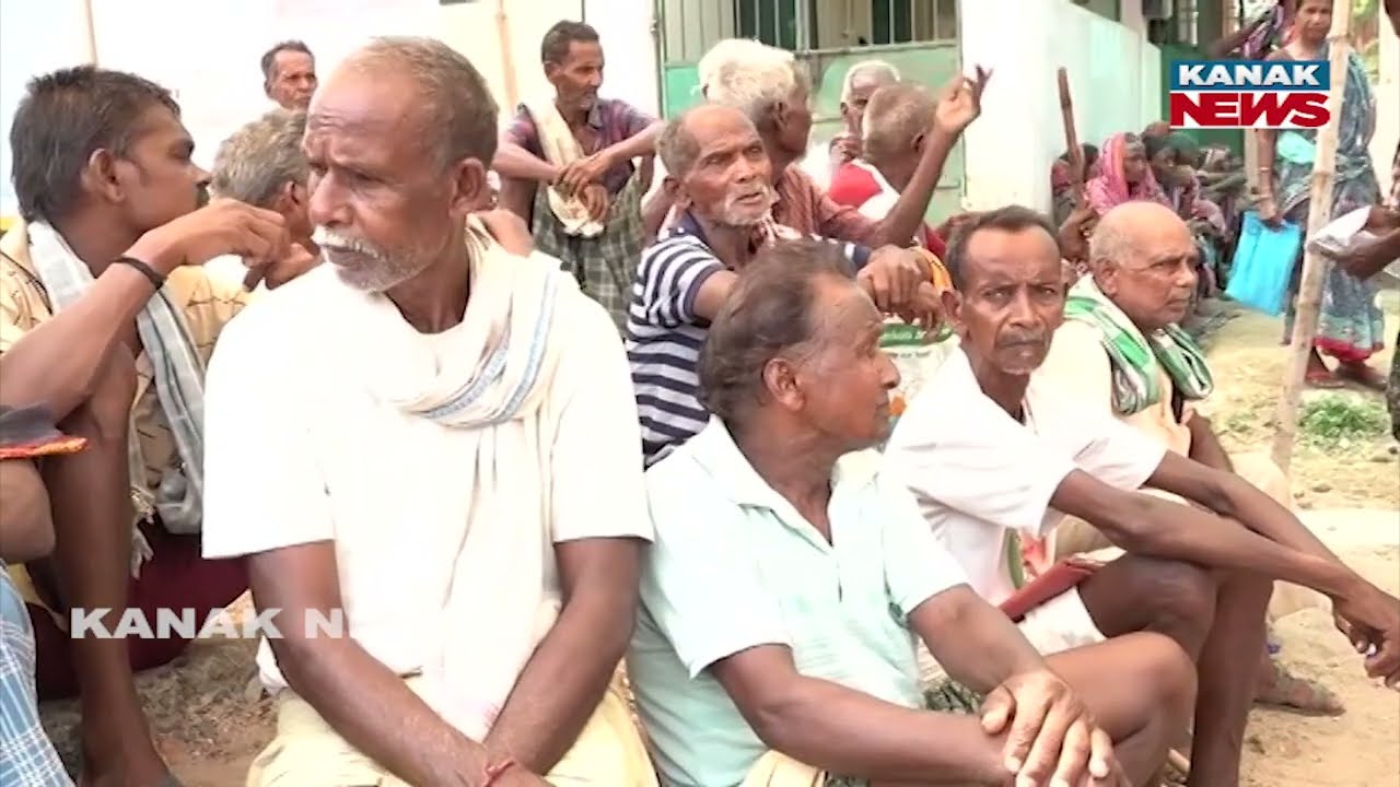 Odisha Pension Crisis Shock: Elderly Citizens Forced To Protest Over 3-Month Allowance Delay!
