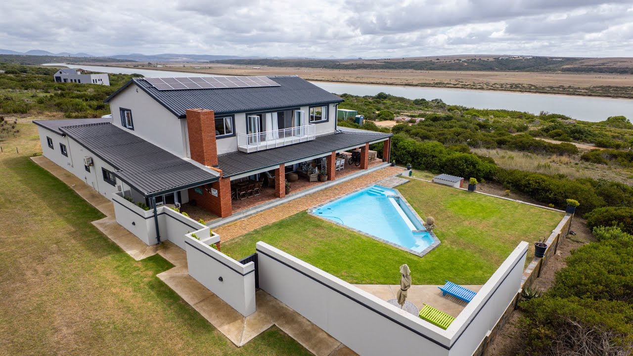 6+ Bedroom For Sale | Gouritsmond