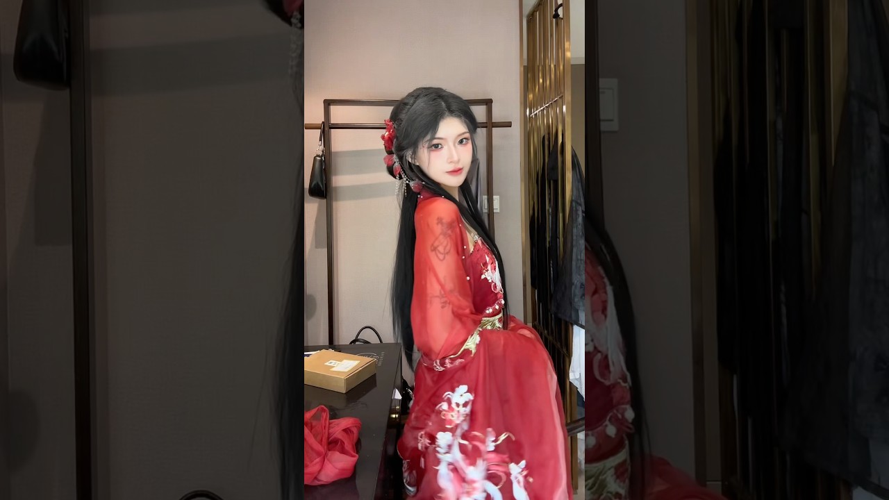 got bored and turned myself into a china 10 #douyinchina #chinesemakeup #hanfu #douyinmakeup