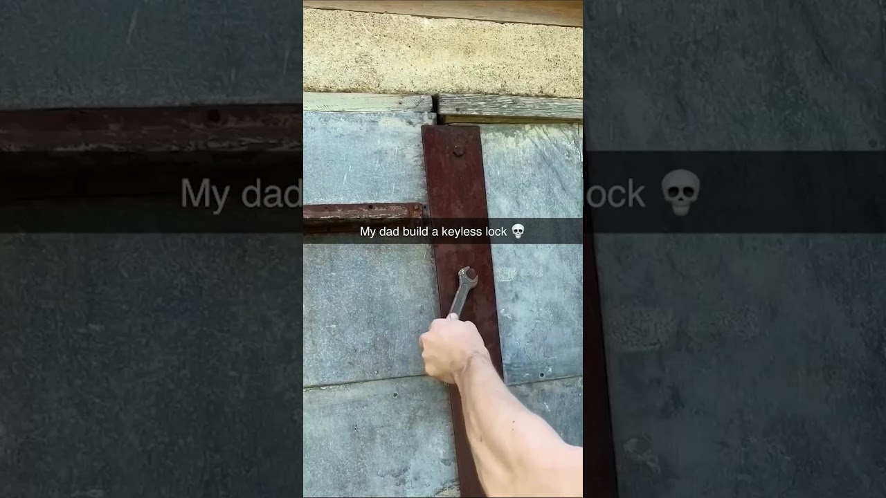 Запирание двери без ключа &mdash; слишком сложно (@thecannedmeme) #шорты